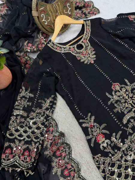 3 Pics Gown