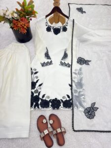 Women’s Ethnic Wear