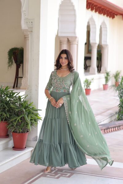 PREMIUM READYMADE DESIGNER GOWN