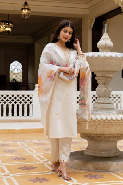WOMEN PURE VISCOSE CHANDERI SILK WITH SEQUENCE COADING BEATS WORK EMBROIDERED KURTA SET