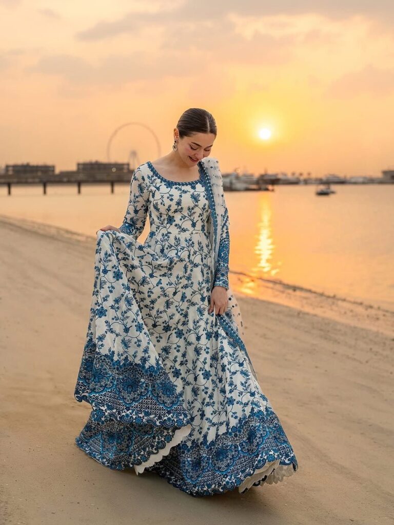 New Party Wear Look Heavy Faux Georgette Gown,Dupatta & Bottom Set